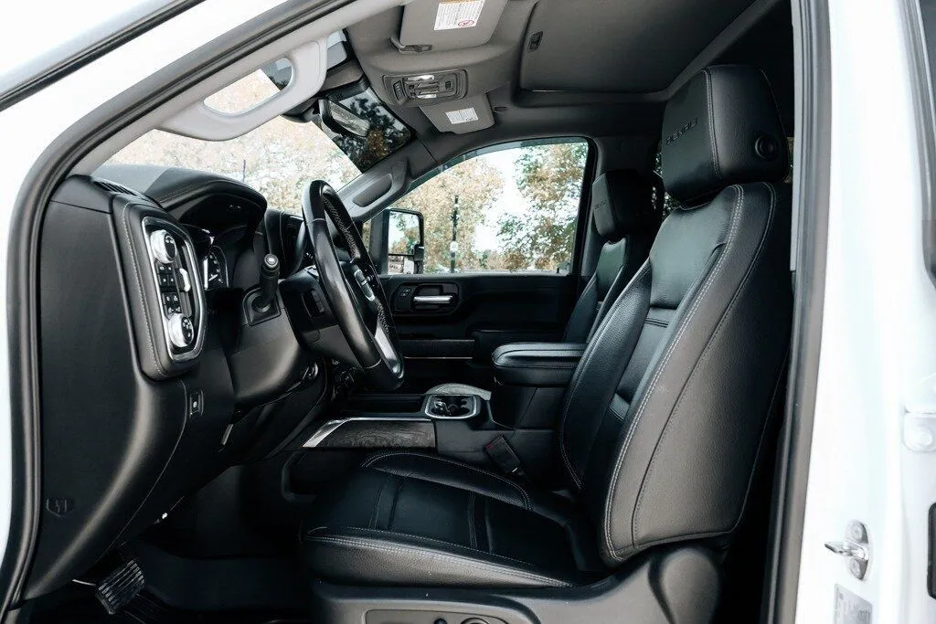 GMC Sierra photo 19