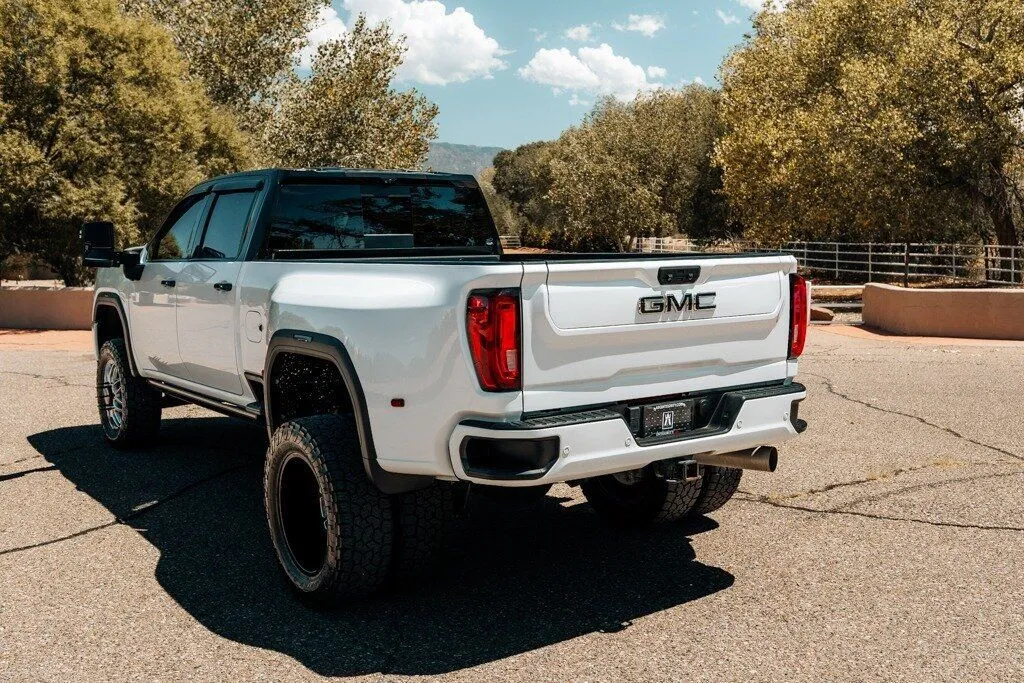 GMC Sierra photo 17