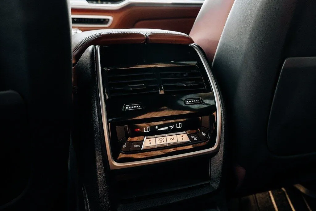 BMW X7 photo 55