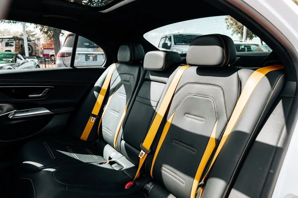 Mercedes-Benz E-Class photo 50