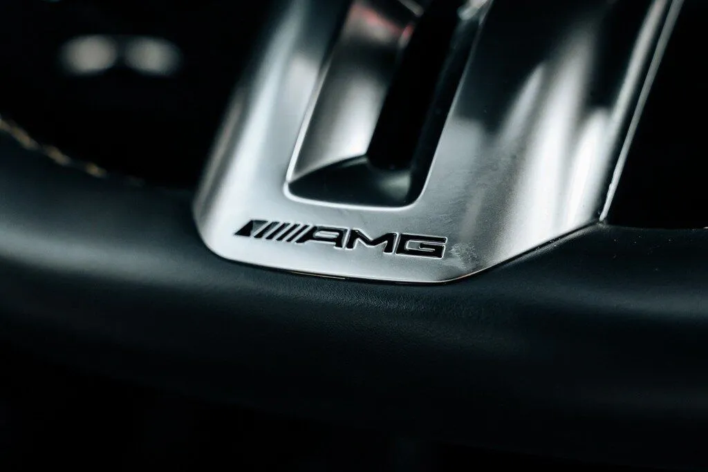 Mercedes-Benz E-Class photo 34