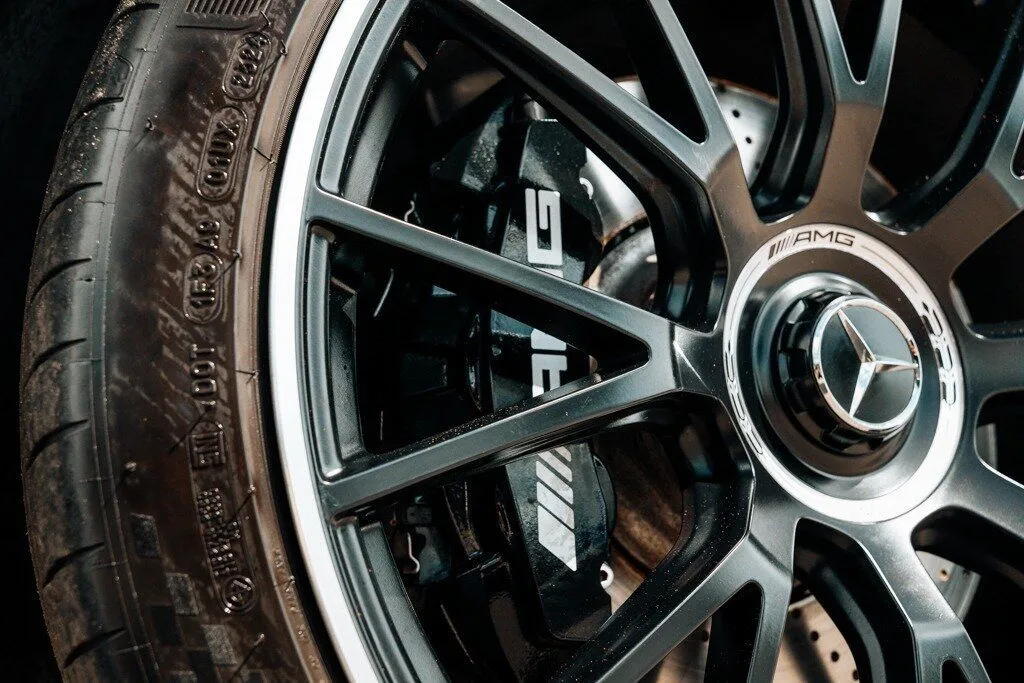 Mercedes-Benz E-Class photo 12