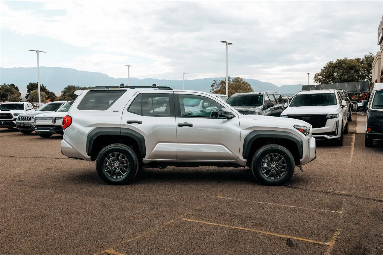 Toyota 4Runner photo 8