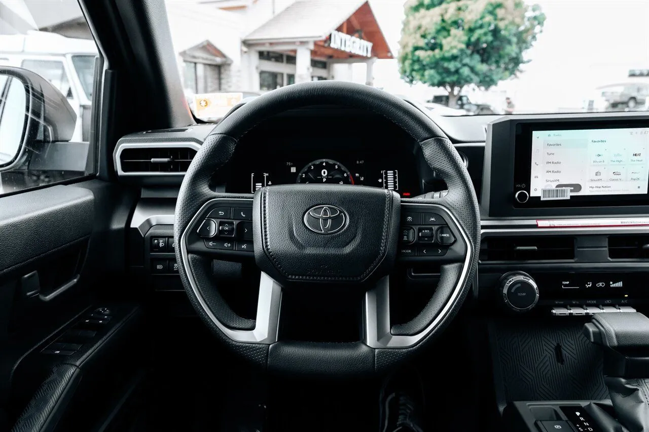 Toyota 4Runner photo 25