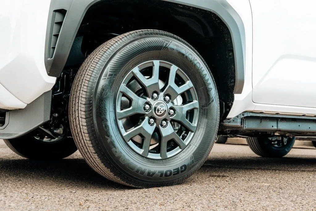 Toyota 4Runner photo 11
