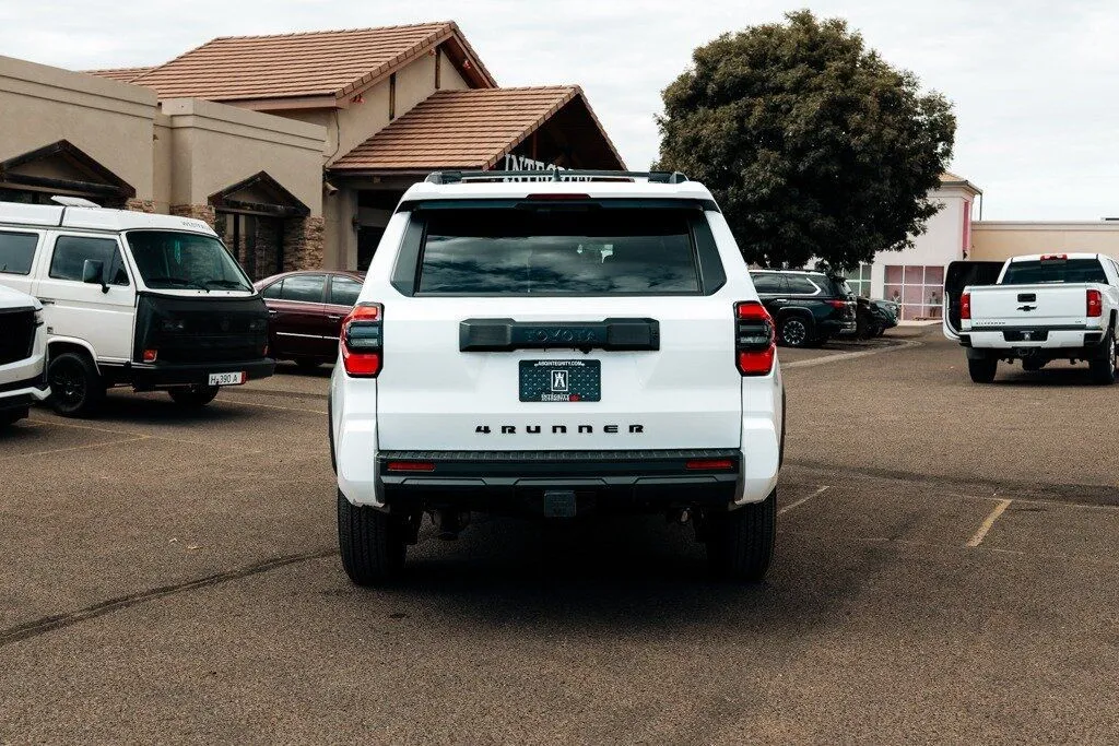 Toyota 4Runner photo 6