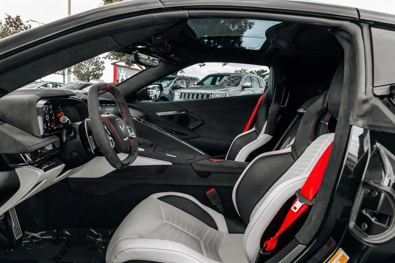 Chevrolet Corvette photo 21