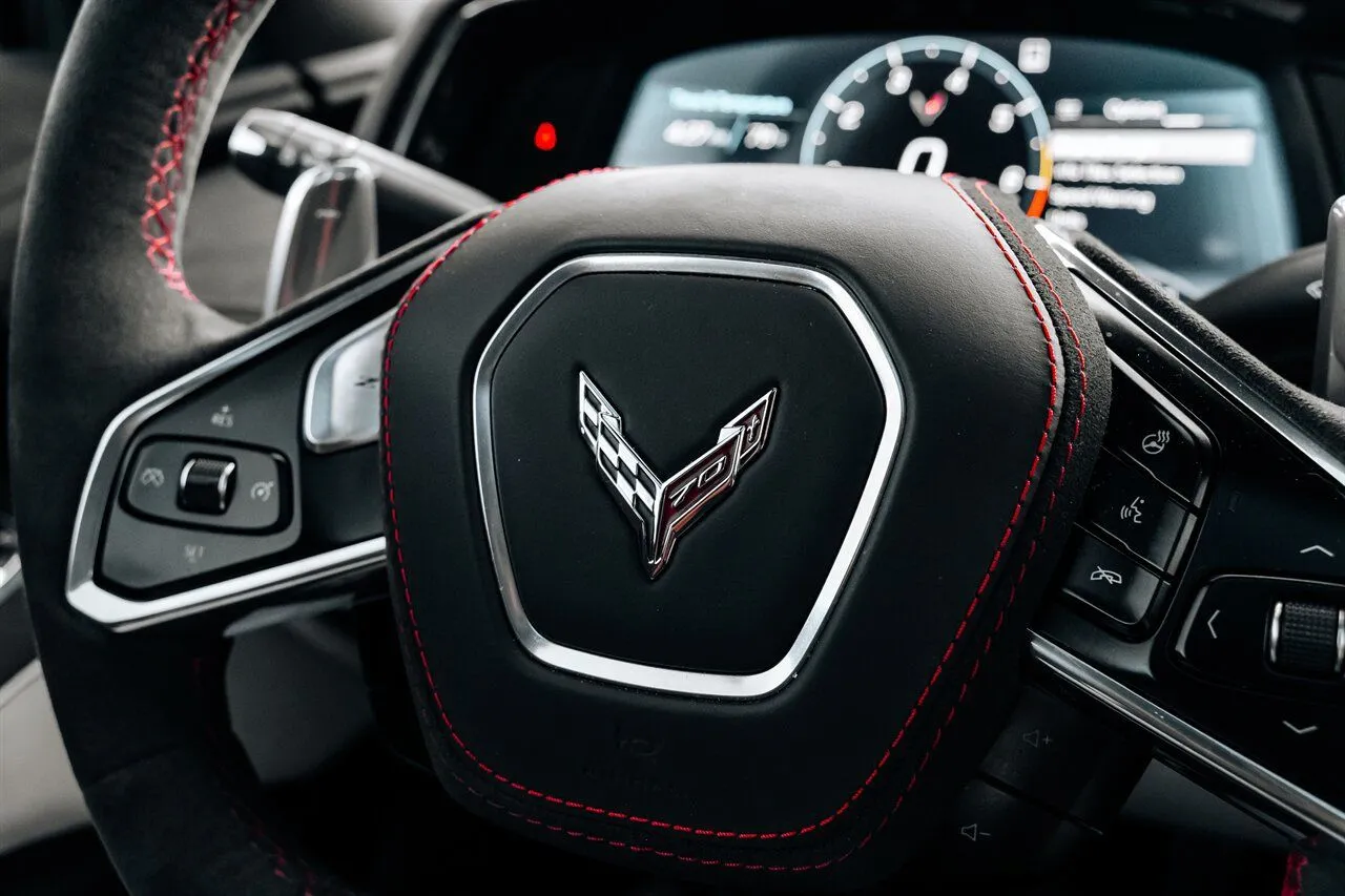 Chevrolet Corvette photo 27