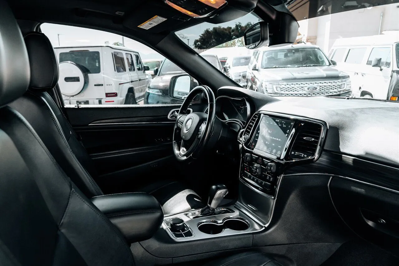 Jeep Grand Cherokee photo 53