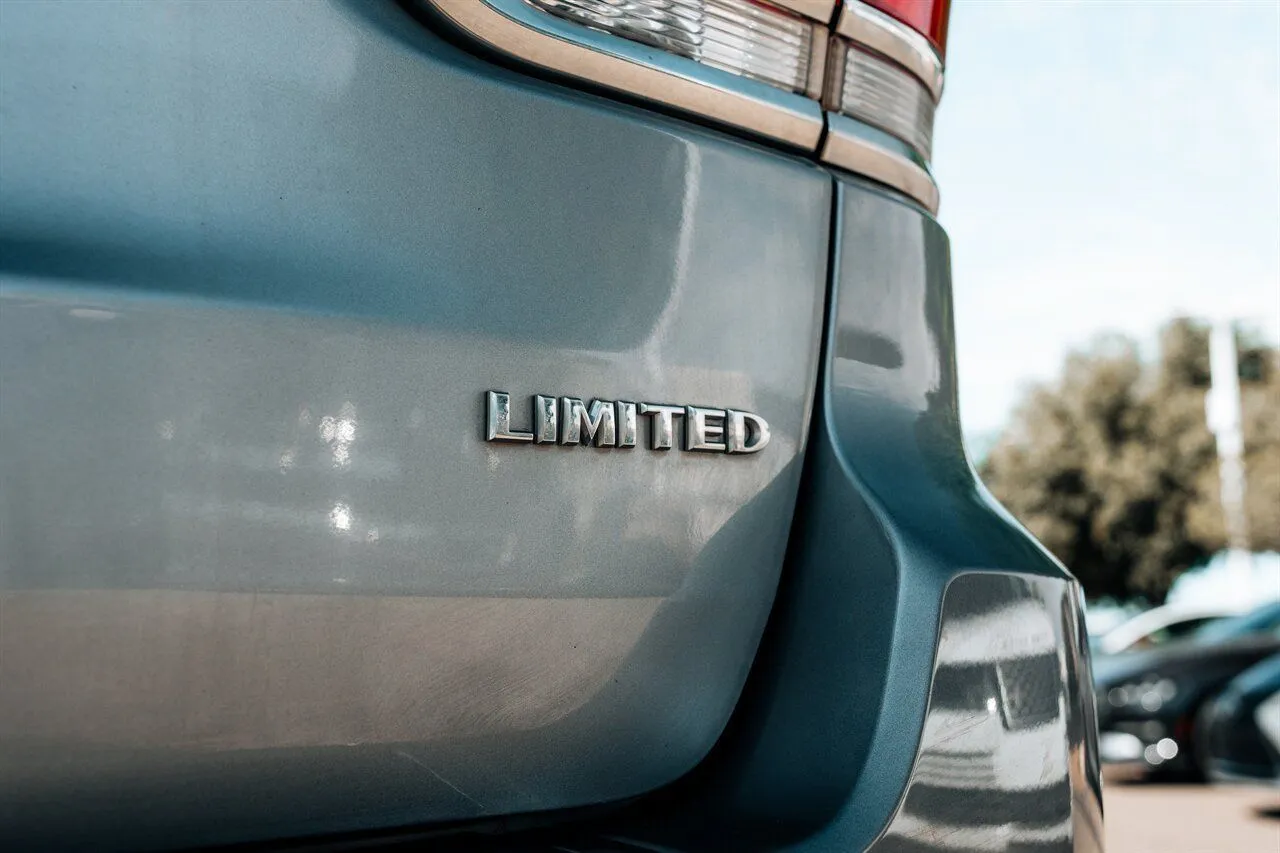 Jeep Grand Cherokee photo 15
