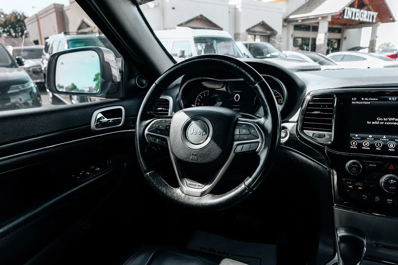 Jeep Grand Cherokee photo 24