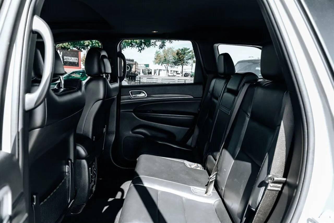Jeep Grand Cherokee photo 44