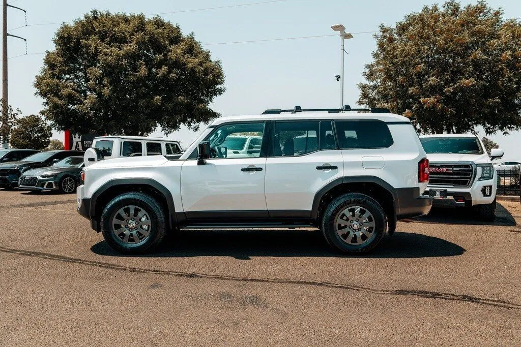 Toyota Land Cruiser photo 4