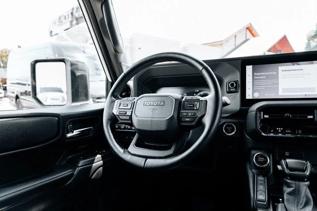 Toyota Land Cruiser photo 25