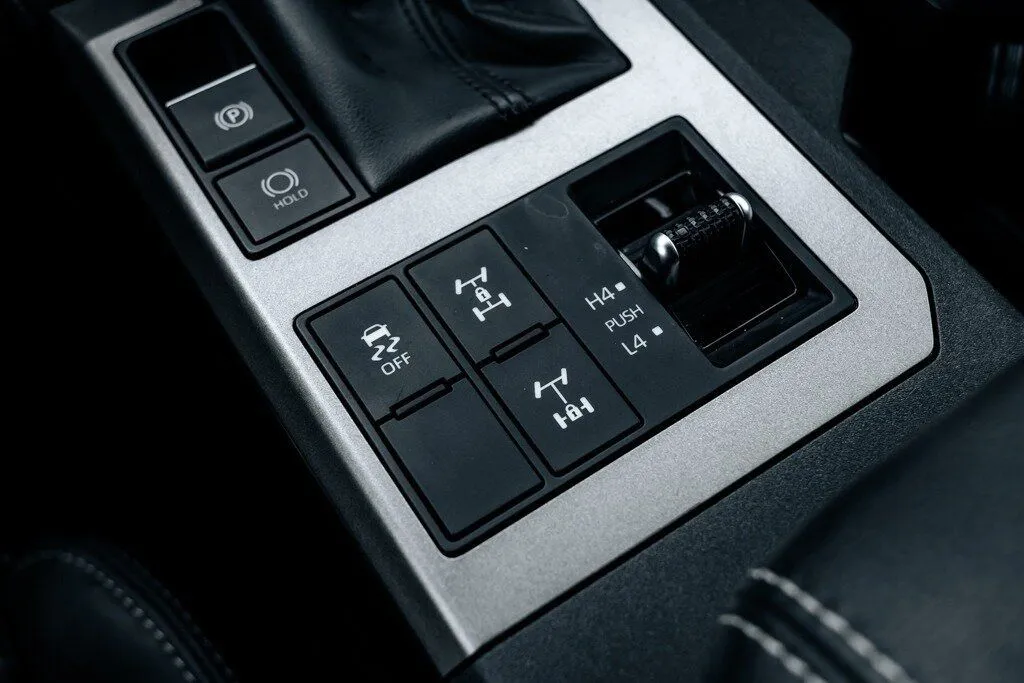 Toyota Land Cruiser photo 42