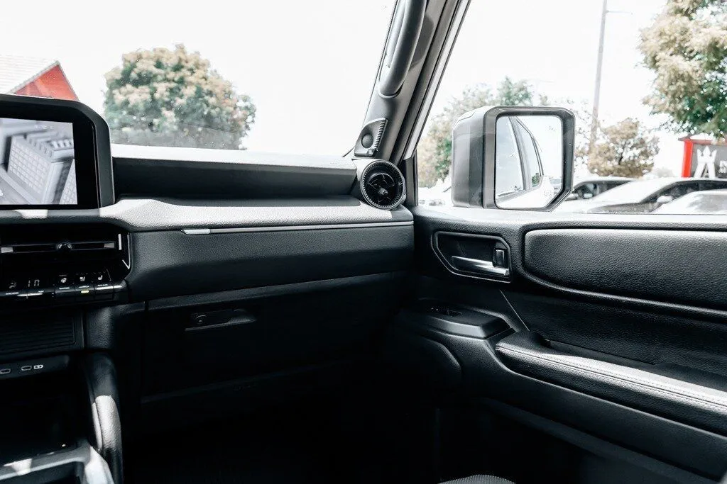 Toyota Land Cruiser photo 26