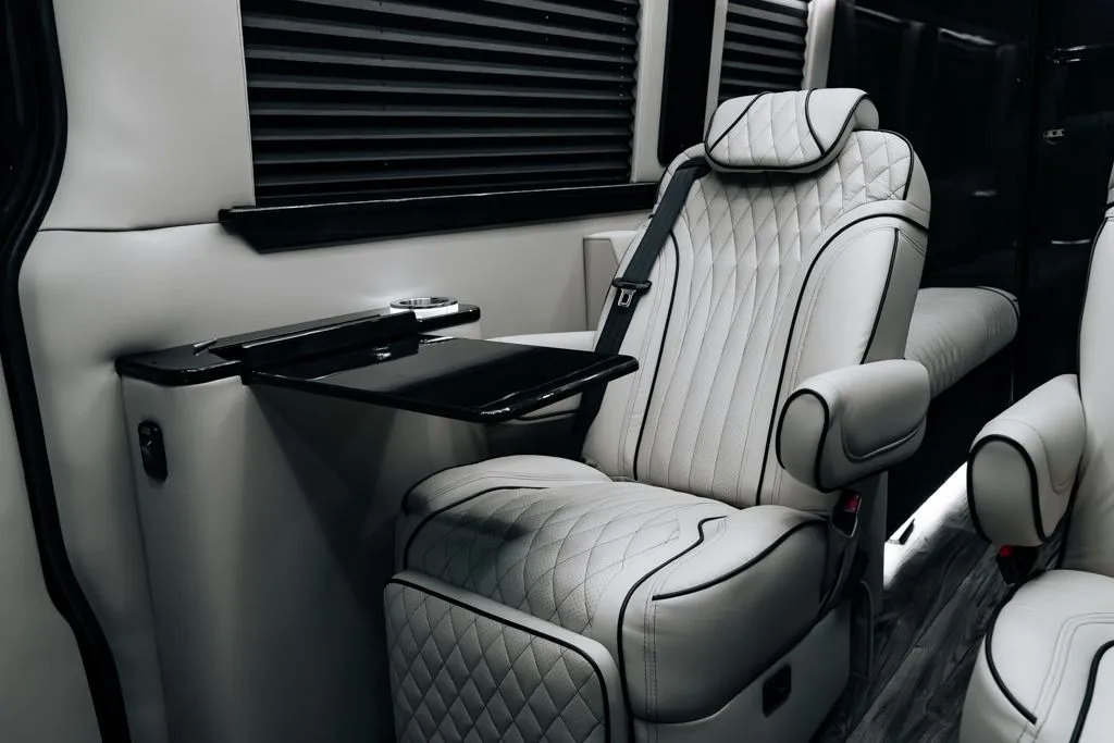 Mercedes-Benz Sprinter photo 31