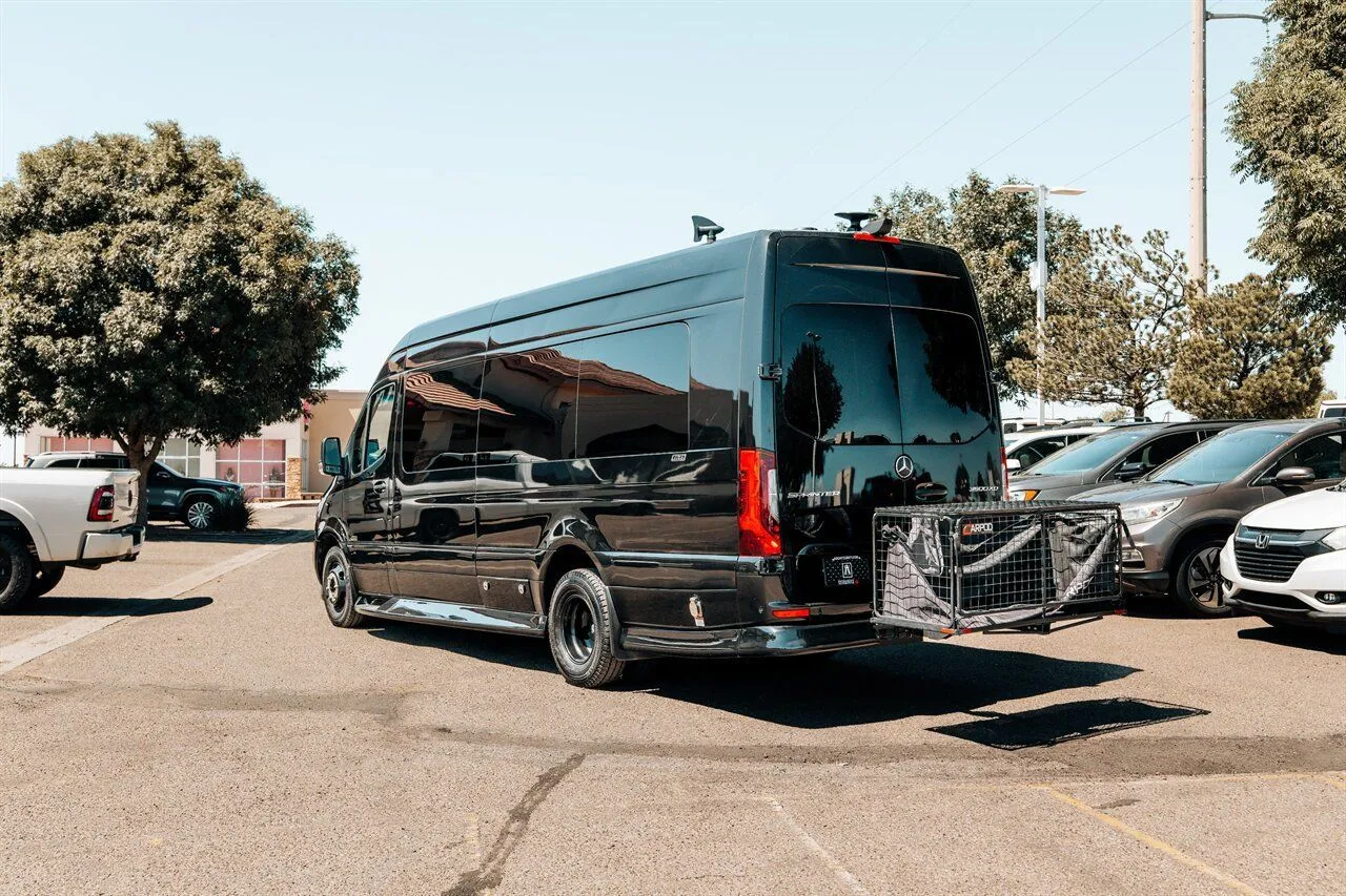 Mercedes-Benz Sprinter photo 5