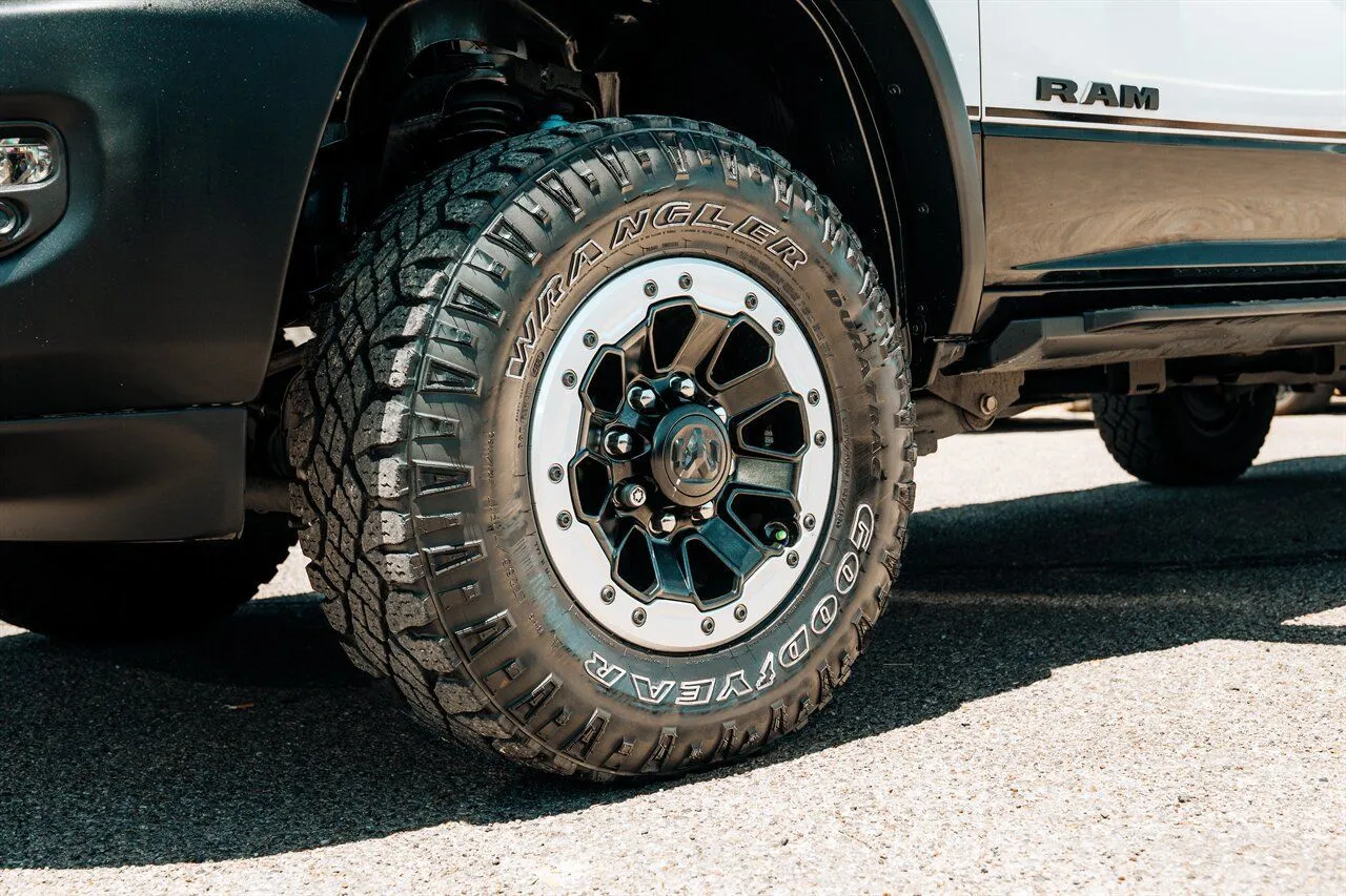Ram 2500 photo 11