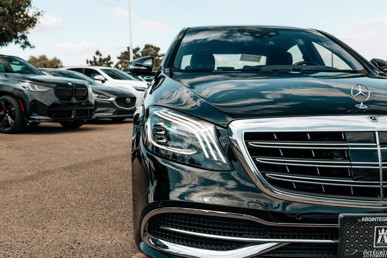 Mercedes-Benz S-Class photo 9