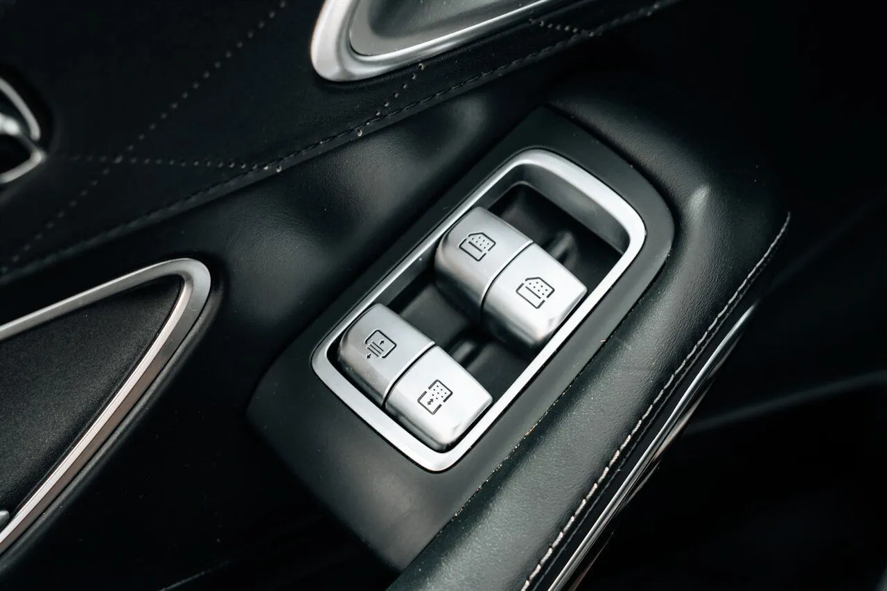 Mercedes-Benz S-Class photo 50