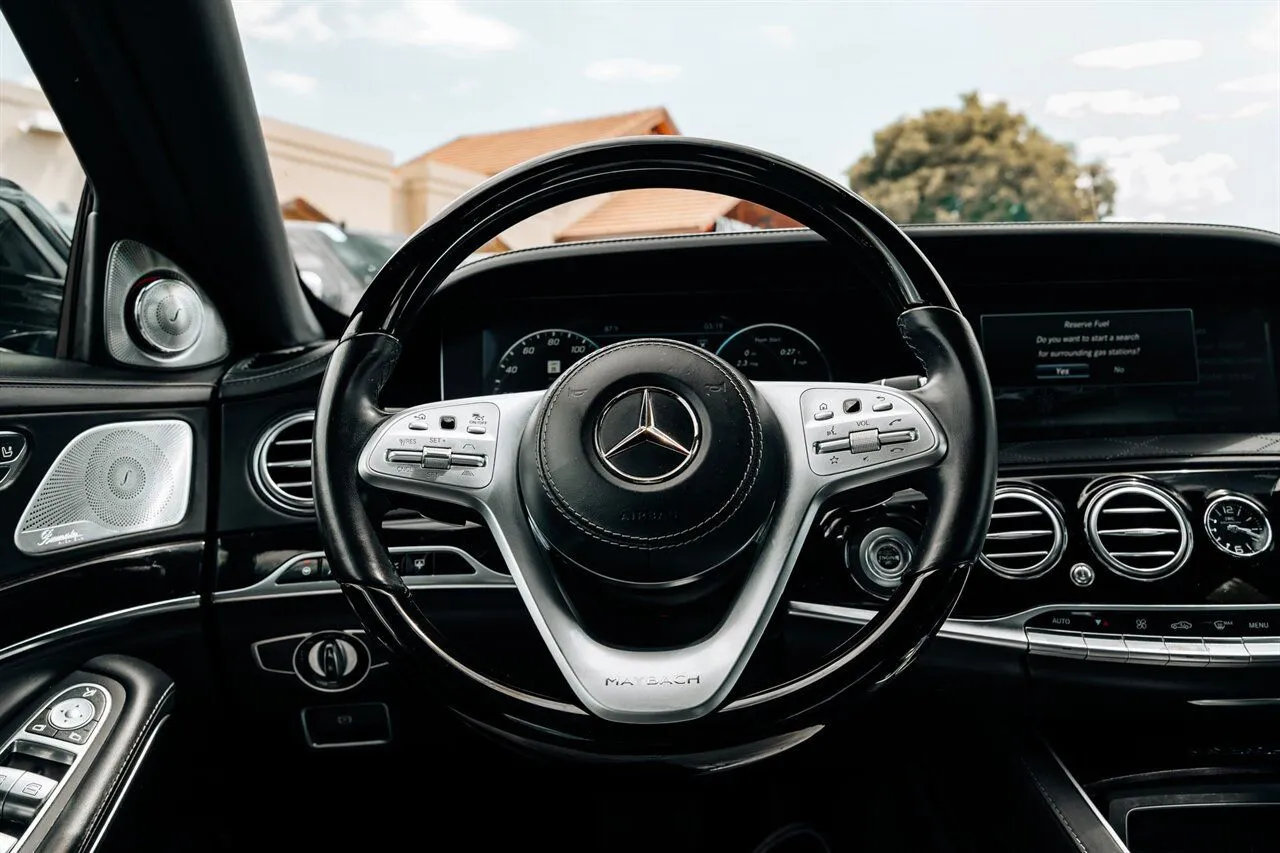 Mercedes-Benz S-Class photo 28