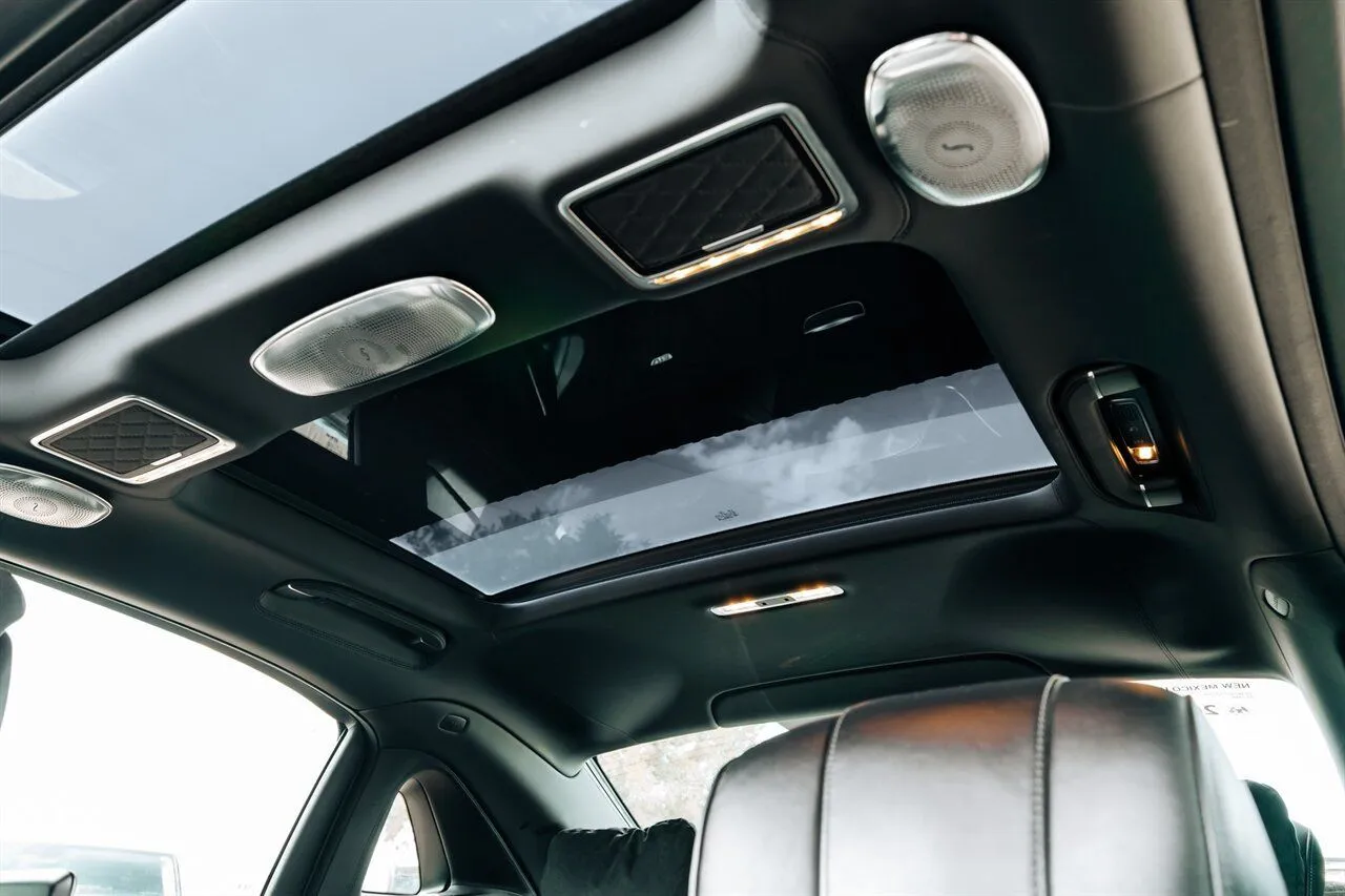 Mercedes-Benz S-Class photo 45