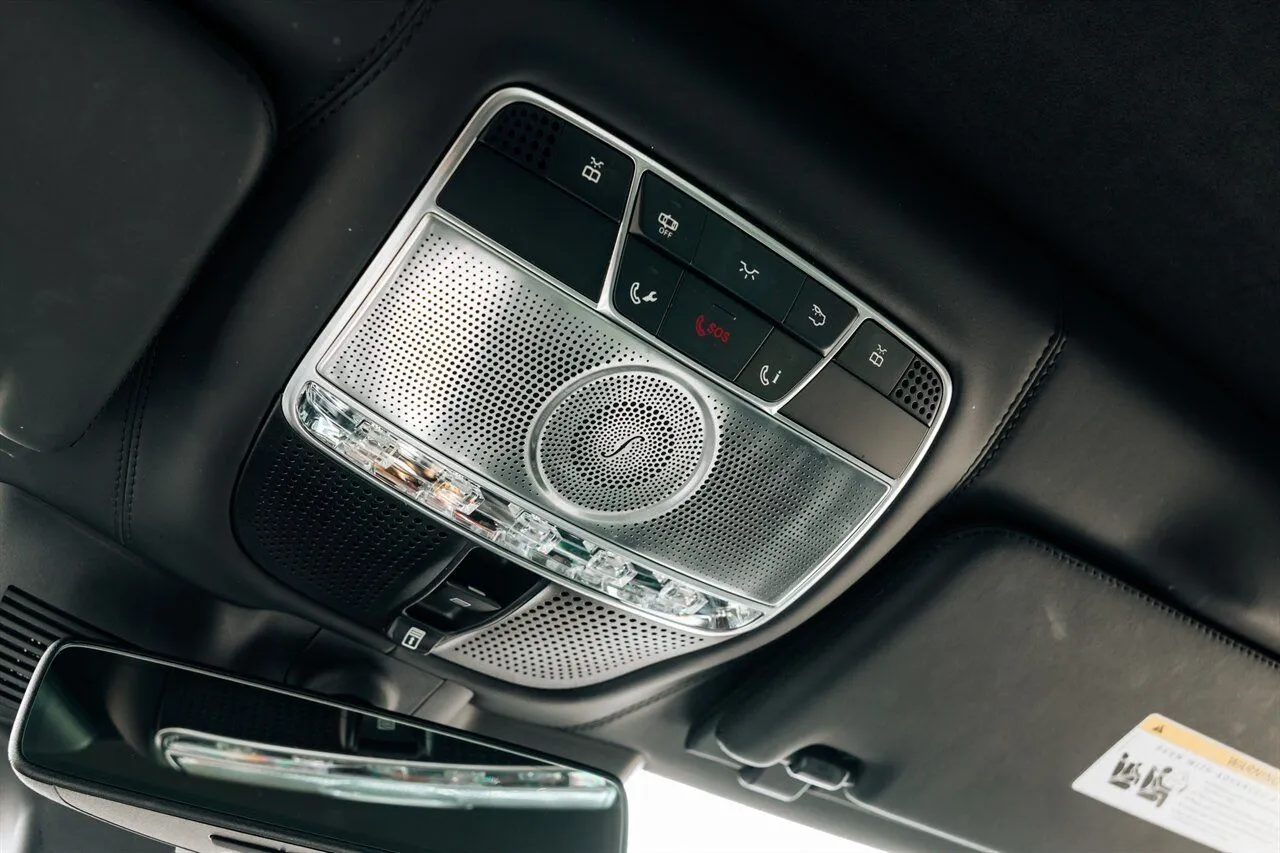 Mercedes-Benz S-Class photo 42
