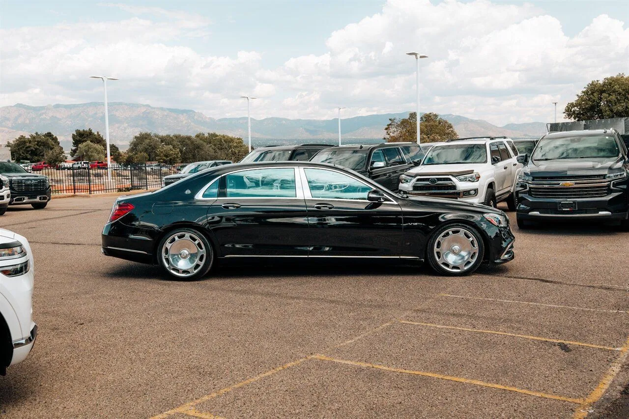 Mercedes-Benz S-Class photo 8