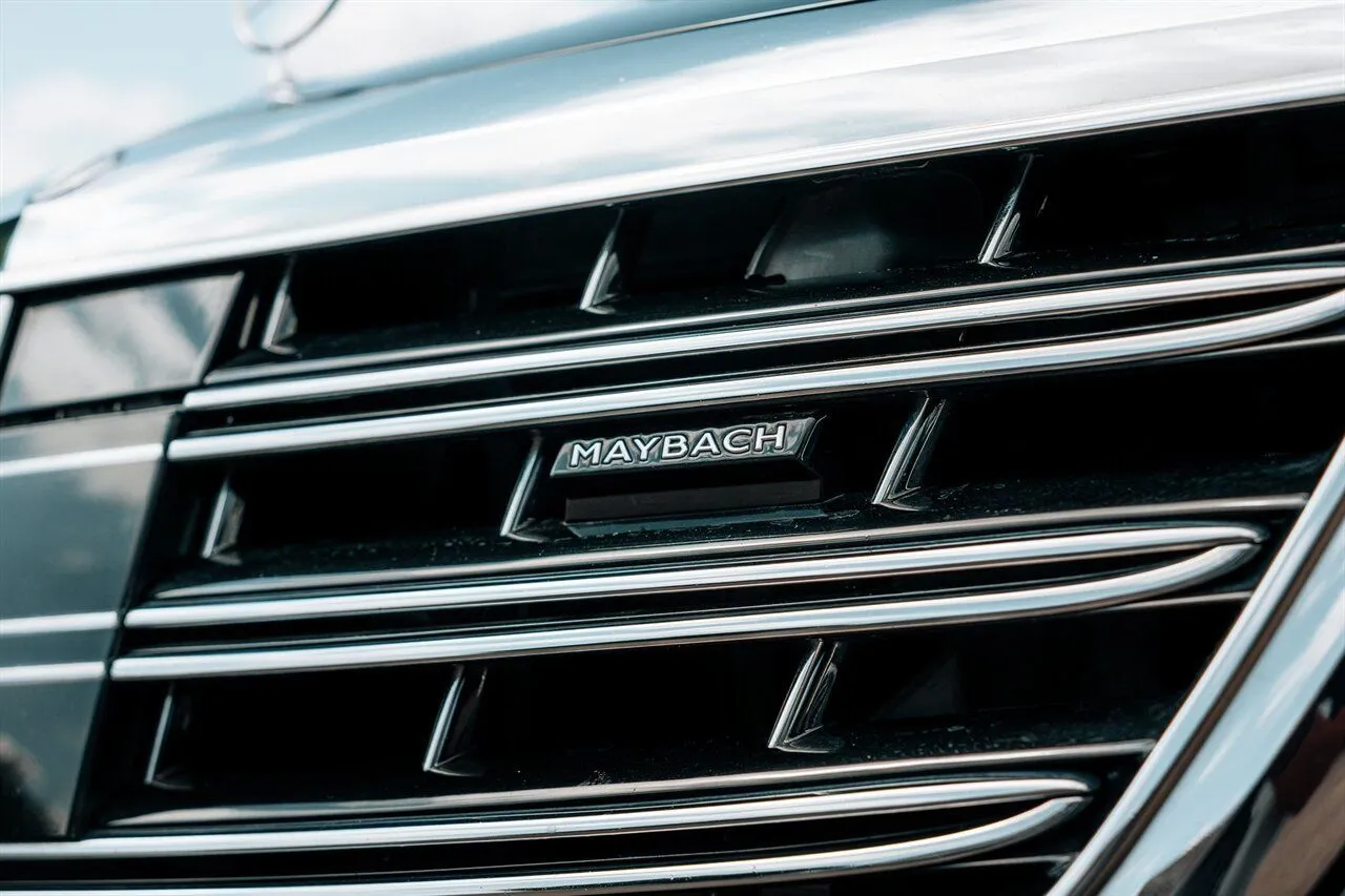 Mercedes-Benz S-Class photo 10