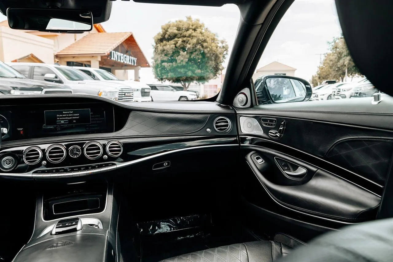 Mercedes-Benz S-Class photo 26