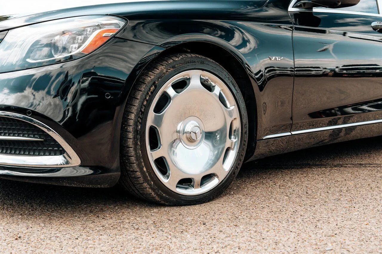 Mercedes-Benz S-Class photo 12