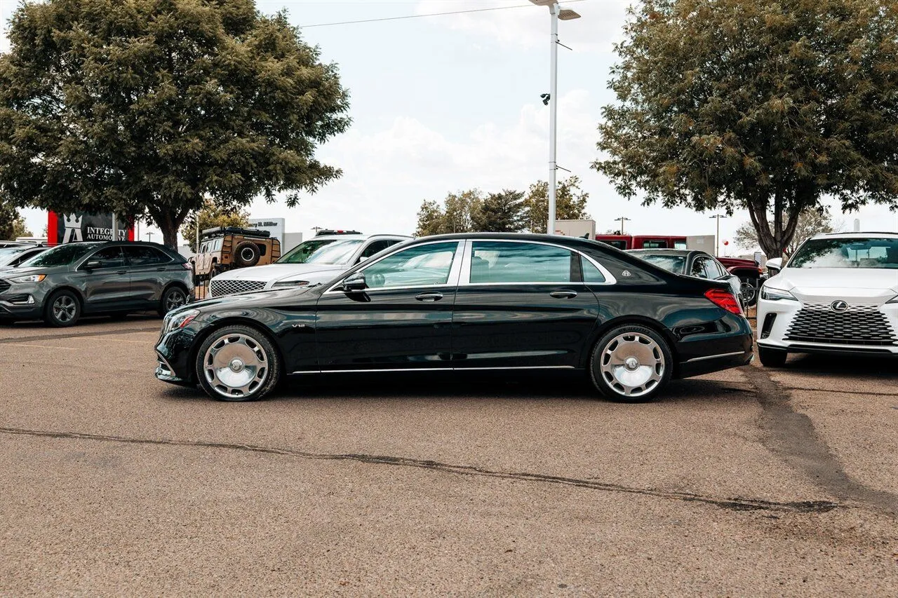 Mercedes-Benz S-Class photo 4