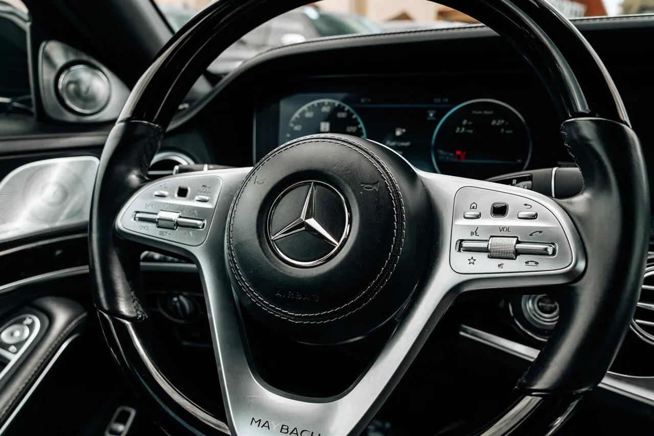 Mercedes-Benz S-Class photo 29