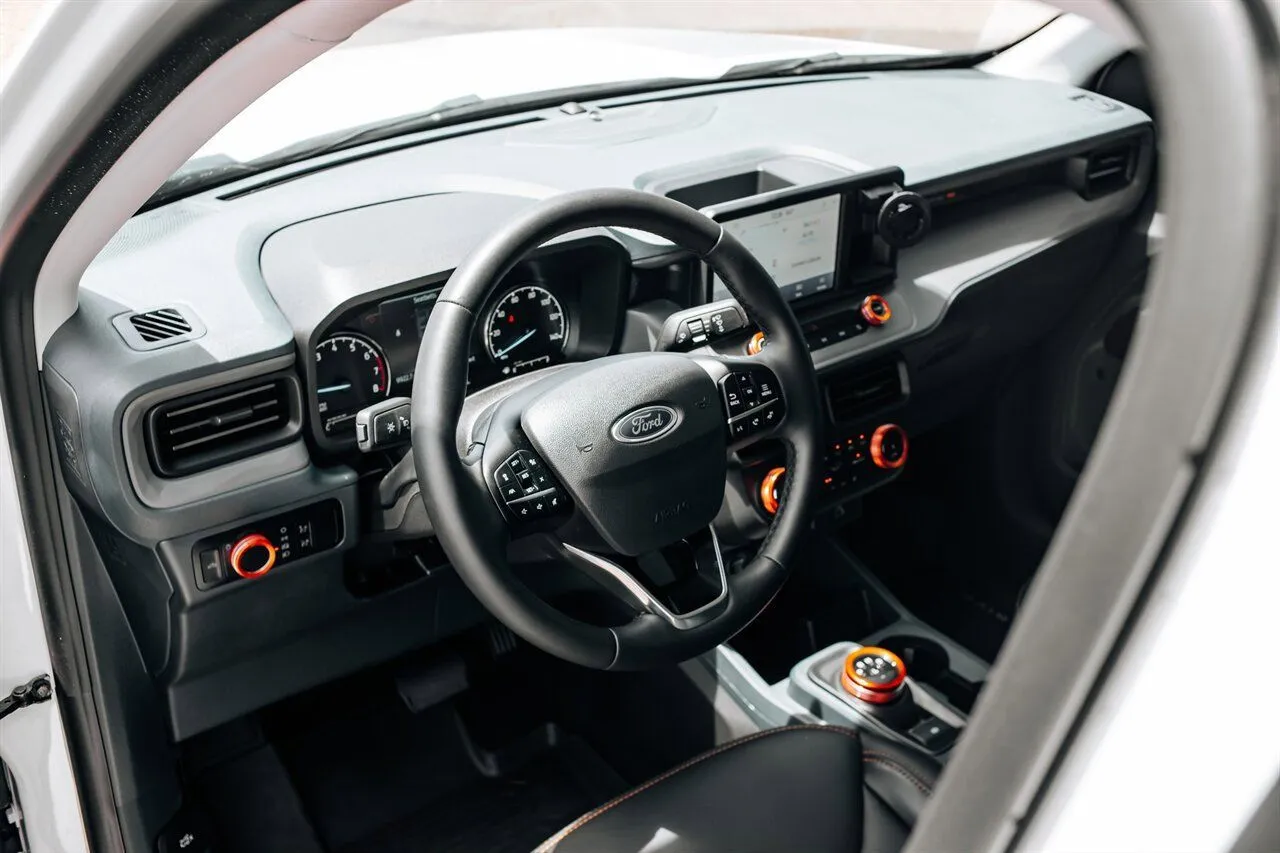 Ford Maverick photo 17