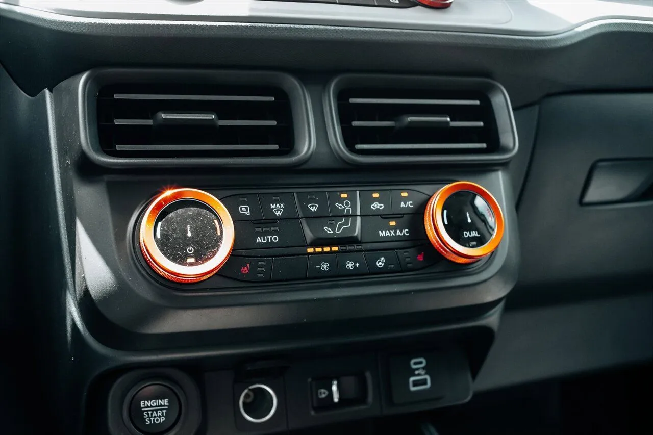 Ford Maverick photo 34