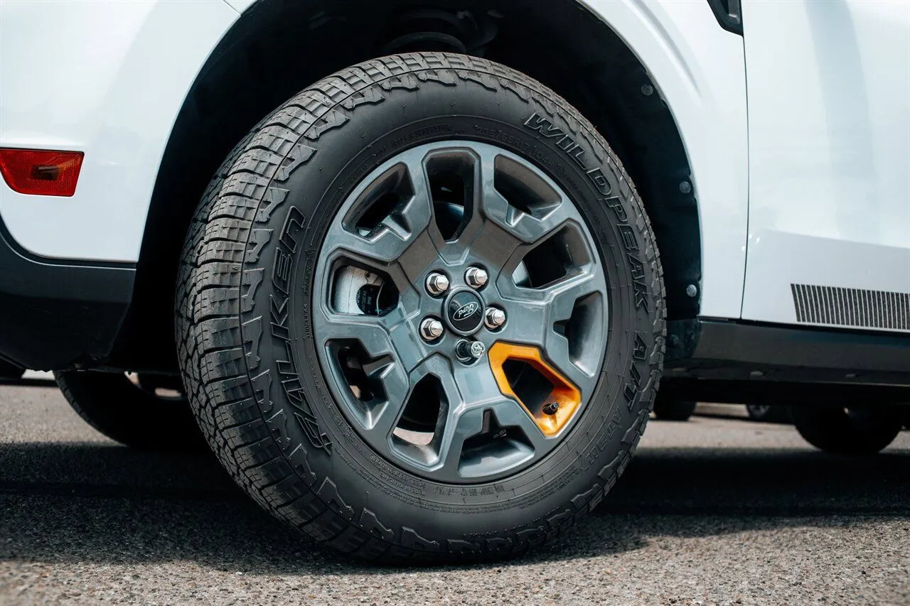 Ford Maverick photo 12