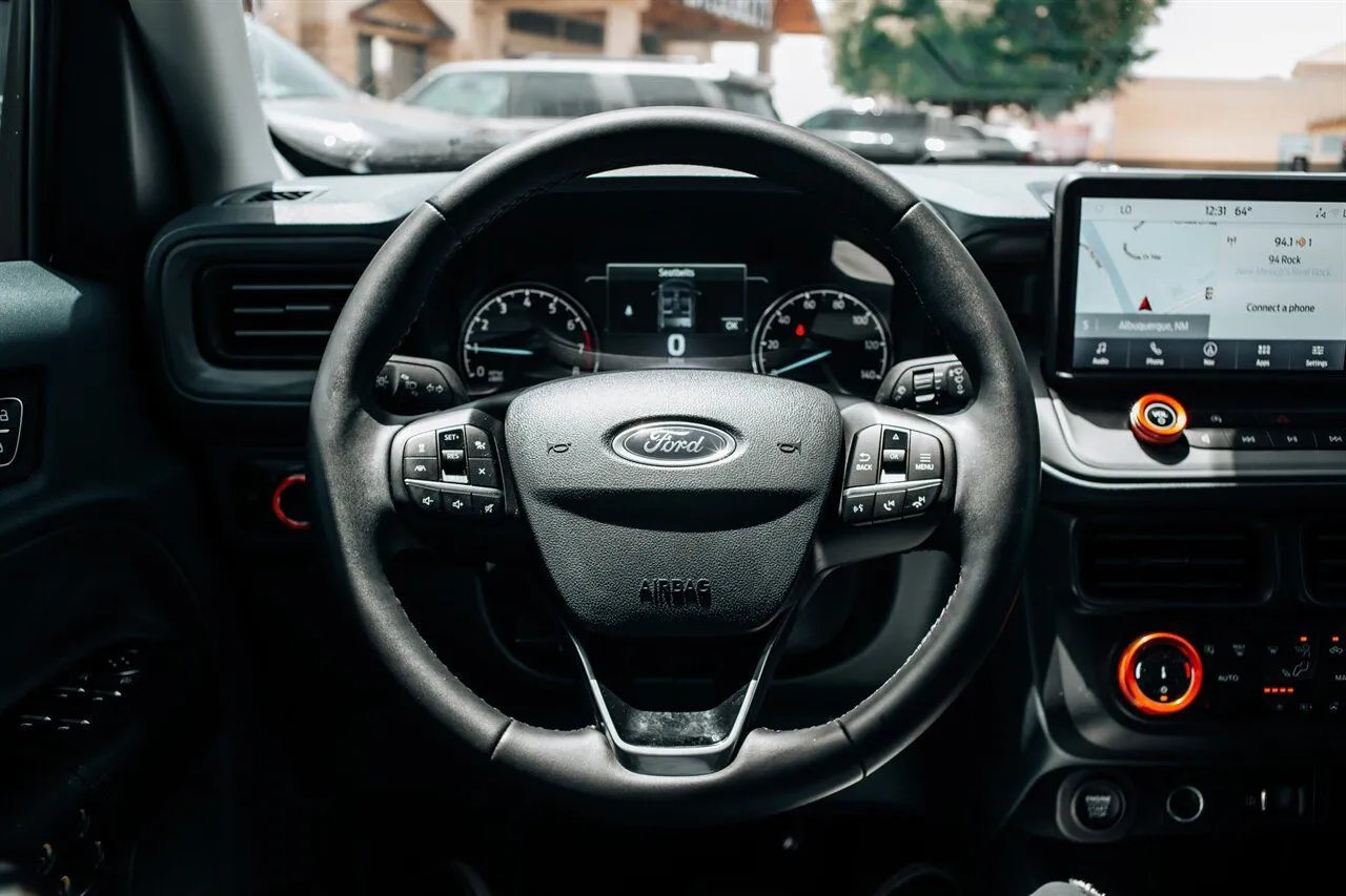 Ford Maverick photo 26