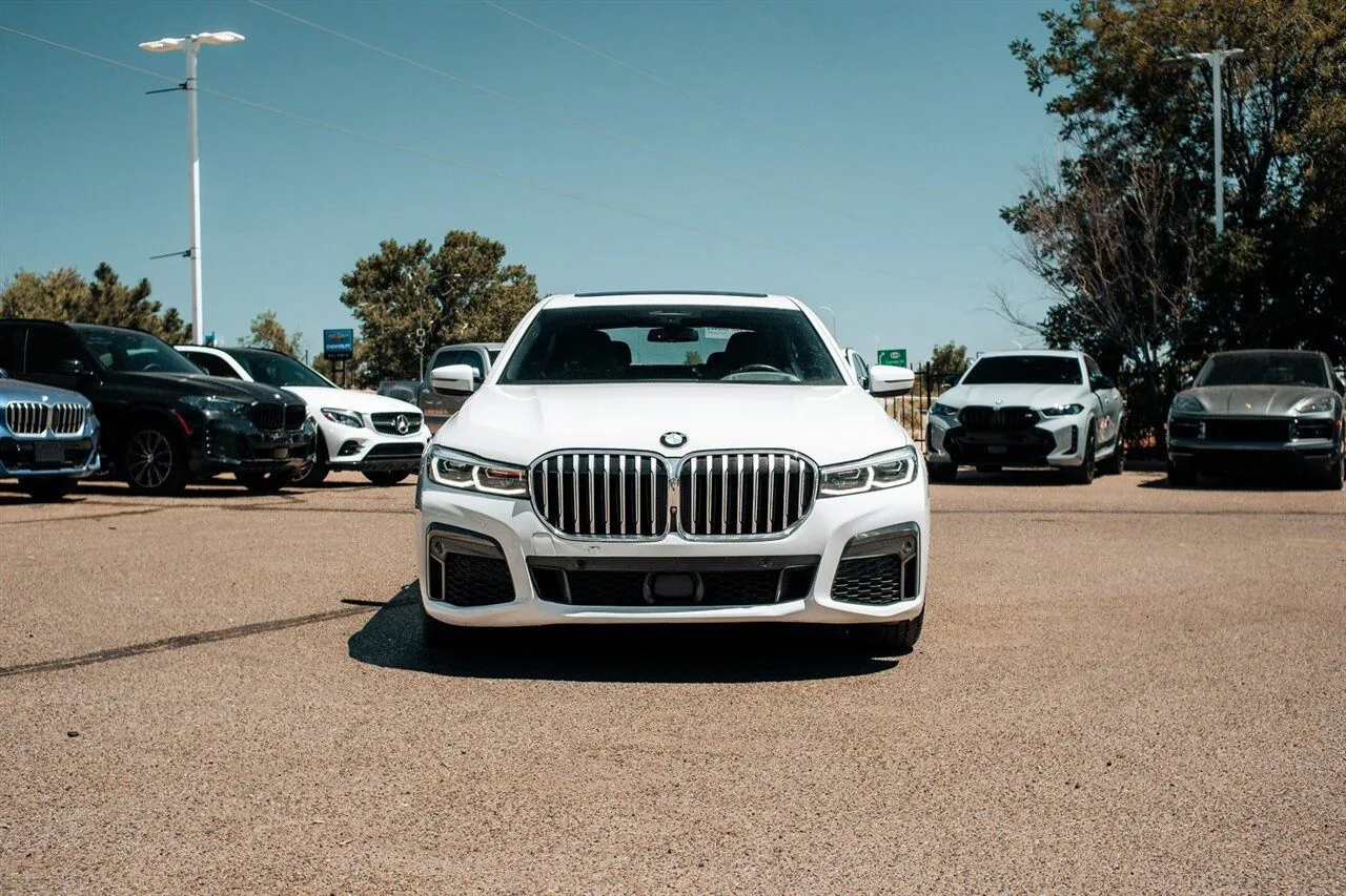BMW 7 Series photo 2