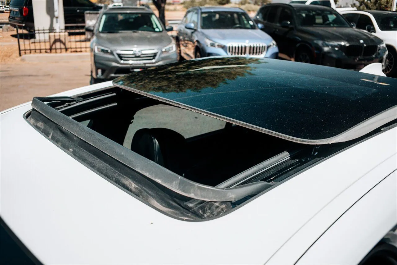 BMW 7 Series photo 37