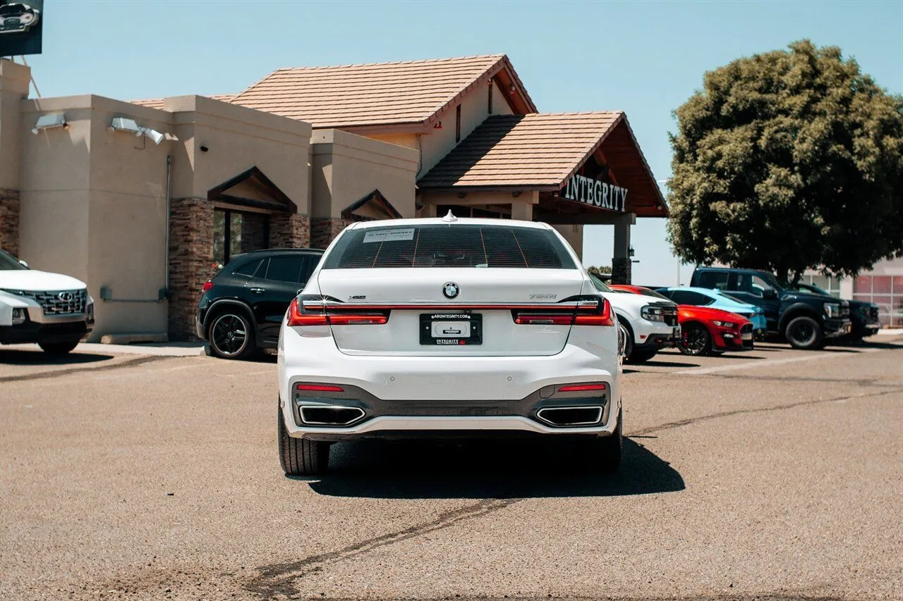 BMW 7 Series photo 6