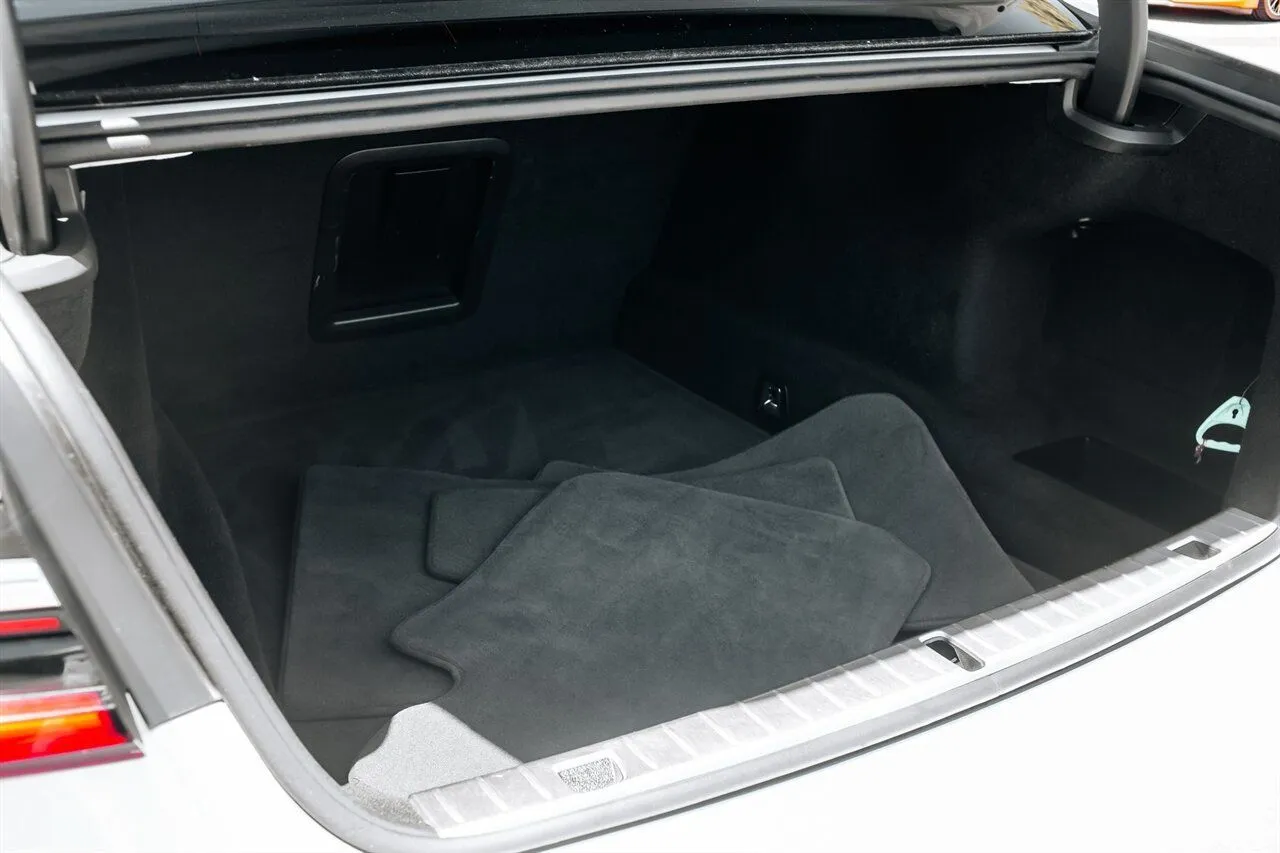 BMW 7 Series photo 42