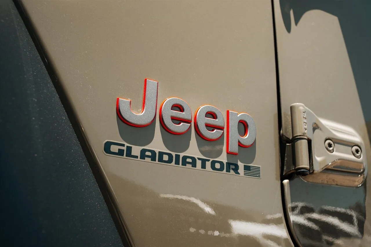 Jeep Gladiator photo 11