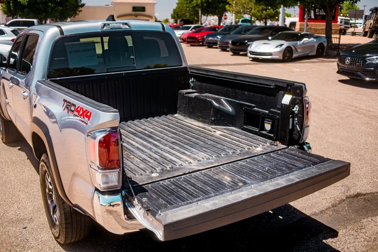 Toyota Tacoma photo 39