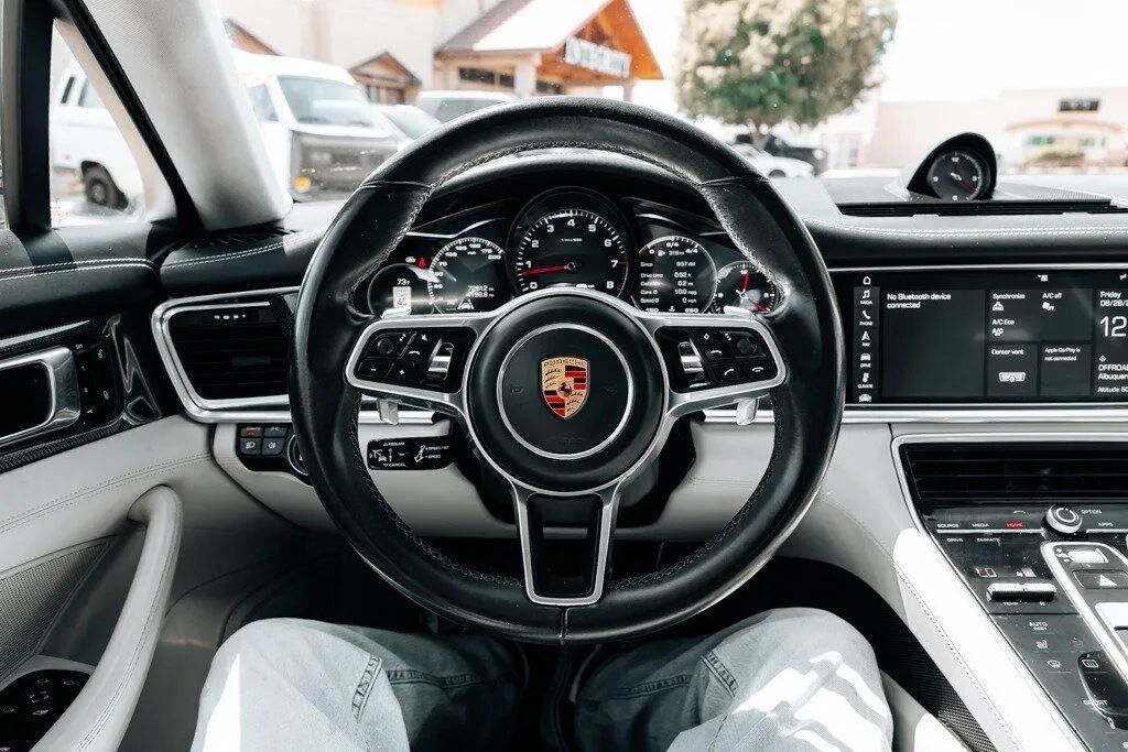 Porsche Panamera photo 25