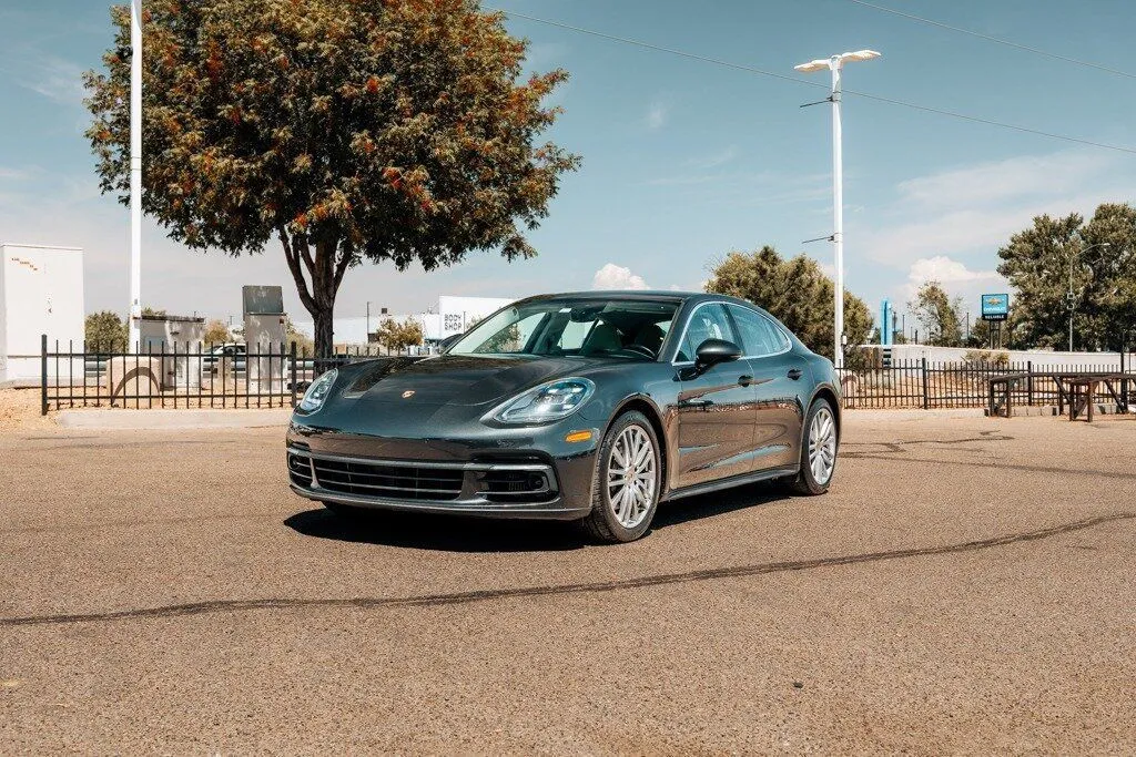 Porsche Panamera photo 3