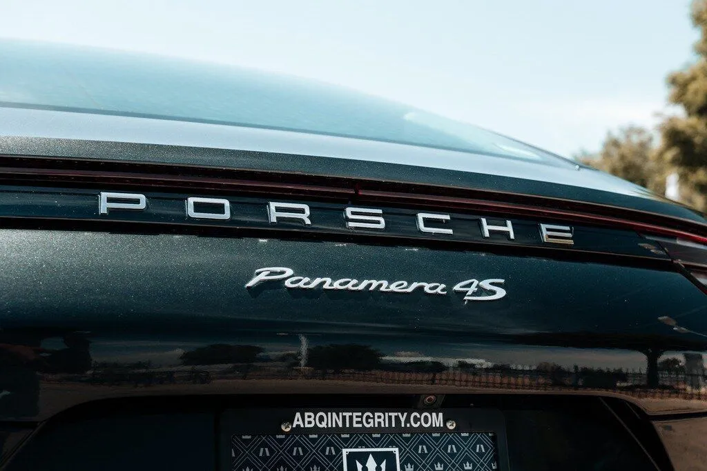 Porsche Panamera photo 14