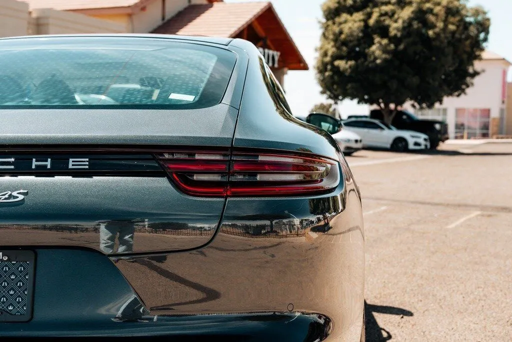 Porsche Panamera photo 13