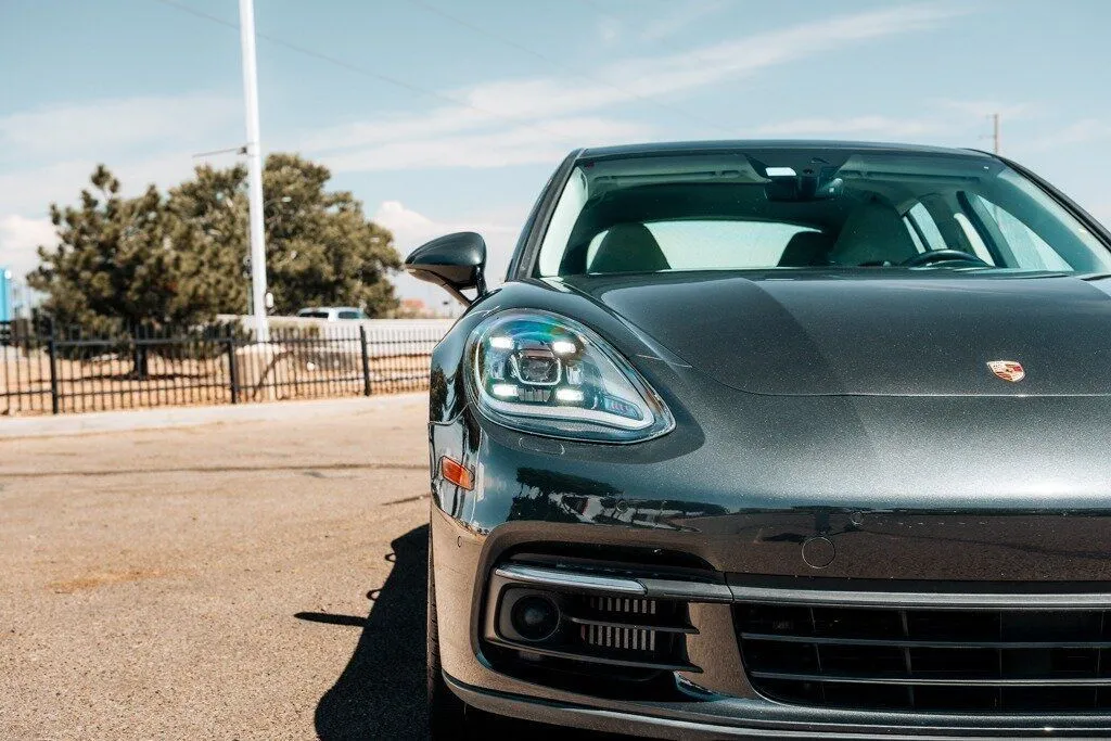 Porsche Panamera photo 9