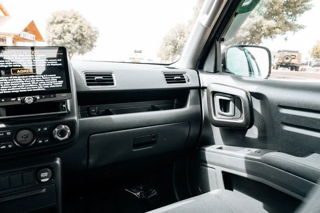 Honda Ridgeline photo 24